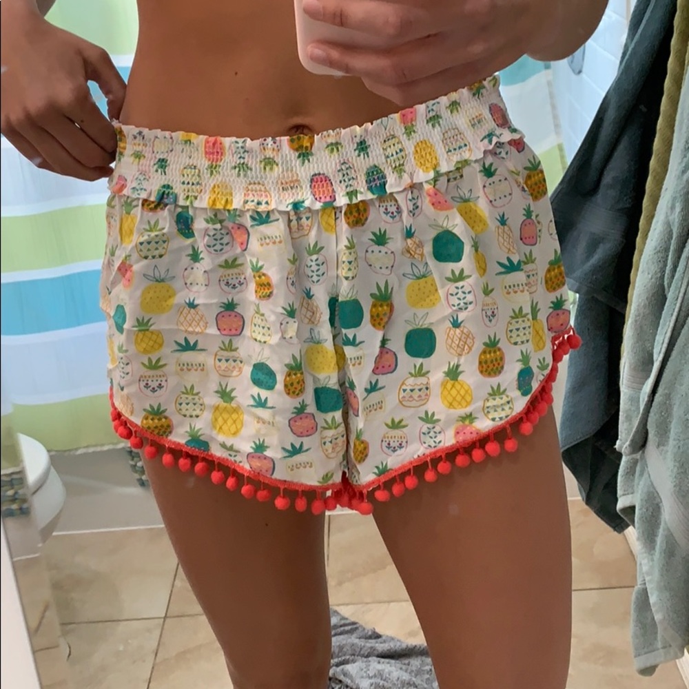 Pineapple flowy shorts